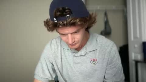 Snapshot of unverifiedbwc chatting on September 20, 2025, 1:01 pm Stepbro online show from September 20, 2025, 1:01 pm