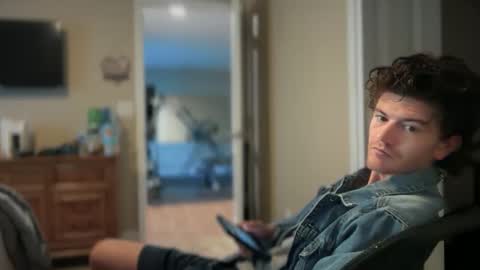 Snapshot of unverifiedbwc chatting on September 21, 2025, 11:34 am Stepbro online show from September 21, 2025, 11:34 am