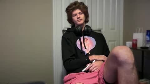 Snapshot of unverifiedbwc chatting on October 25, 2025, 10:01 am Stepbro online show from October 25, 2025, 10:01 am