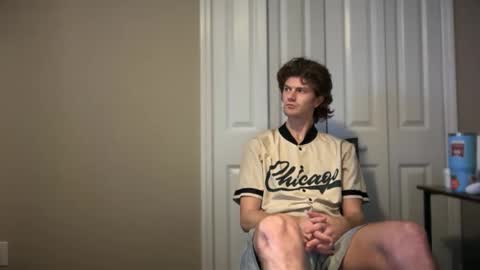 Snapshot of unverifiedbwc chatting on October 25, 2025, 10:04 pm Stepbro online show from October 25, 2025, 10:04 pm