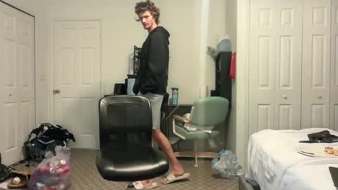 Snapshot of unverifiedbwc chatting on November 13, 2025, 12:04 pm Stepbro online show from November 13, 2025, 12:04 pm