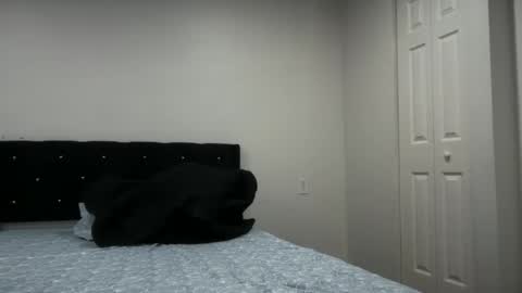 Snapshot of unverifiedbwc chatting on November 23, 2025, 10:48 am Stepbro online show from November 23, 2025, 10:48 am