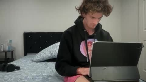 Snapshot of unverifiedbwc chatting on November 23, 2025, 10:53 pm Stepbro online show from November 23, 2025, 10:53 pm