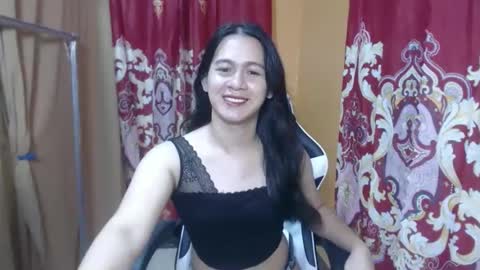 Snapshot of ur_asianpretty chatting on November 13, 2025, 12:09 am Aya online show from November 13, 2025, 12:09 am