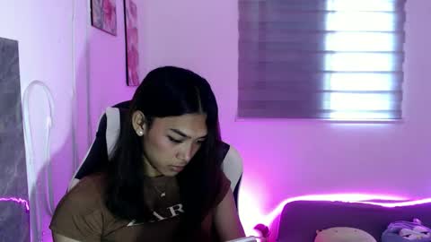 Snapshot of ur_dazzlingmorenaxx chatting on September 19, 2025, 1:51 am ur_dazzlingmorenaxx online show from September 19, 2025, 1:51 am