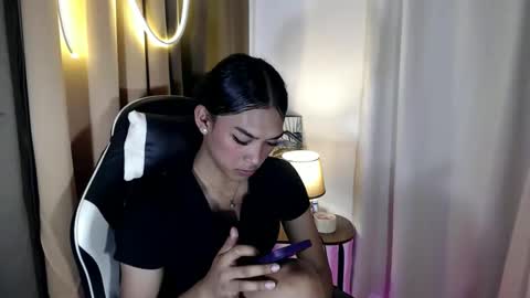 Snapshot of ur_dazzlingmorenaxx chatting on November 4, 2025, 3:27 am ur_dazzlingmorenaxx online show from November 4, 2025, 3:27 am