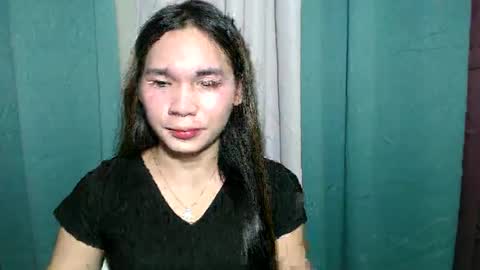 Snapshot of ur_innocent_girlx chatting on March 1, 2025, 4:58 am QUEENSY online show from March 1, 2025, 4:58 am