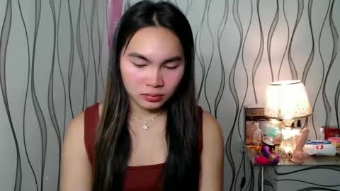 Snapshot of ur_innocent_girlx chatting on September 25, 2025, 11:08 pm QUEENSY online show from September 25, 2025, 11:08 pm
