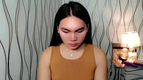 Snapshot of ur_innocent_girlx chatting on September 28, 2025, 11:48 am QUEENSY online show from September 28, 2025, 11:48 am