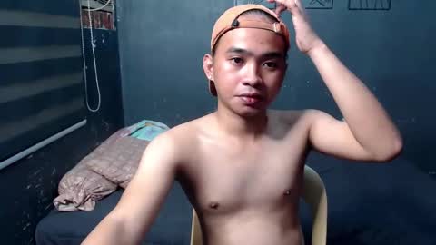 Snapshot of ur_joshuahotnotch chatting on February 14, 2025, 9:13 am ur_joshuahotnotch online show from February 14, 2025, 9:13 am