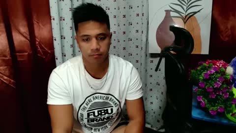 Snapshot of ur_pinoydave chatting on December 11, 2024, 9:23 pm Dave online show from December 11, 2024, 9:23 pm