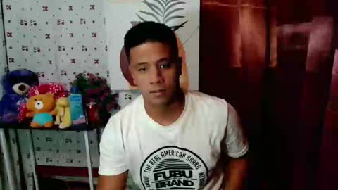 Snapshot of ur_pinoydave chatting on January 21, 2025, 12:29 pm Dave online show from January 21, 2025, 12:29 pm