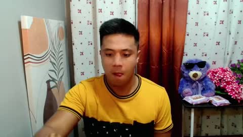 Snapshot of ur_pinoydave chatting on February 3, 2025, 8:35 pm Dave online show from February 3, 2025, 8:35 pm