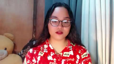 Lycah online show from November 17, 2025, 10:15 pm