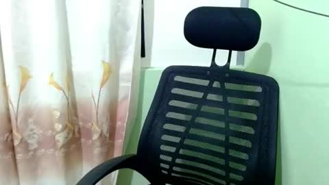 urasian_joy online show from October 27, 2025, 9:46 am