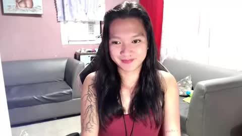 NEWRA  ALLISON online show from September 25, 2025, 4:54 pm