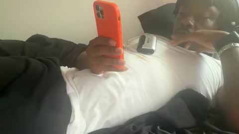 urbandick5 online show from November 9, 2025, 2:26 pm