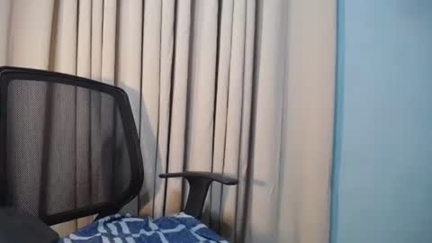 Urbbgurl lynxx  online show from October 6, 2025, 8:45 am