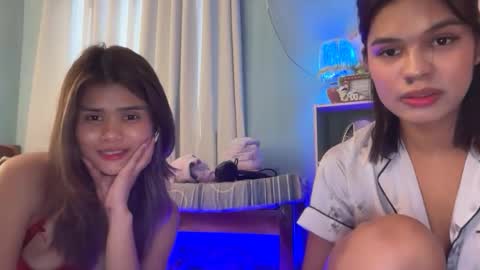 Urbbgurl lynxx  online show from November 6, 2025, 5:08 am