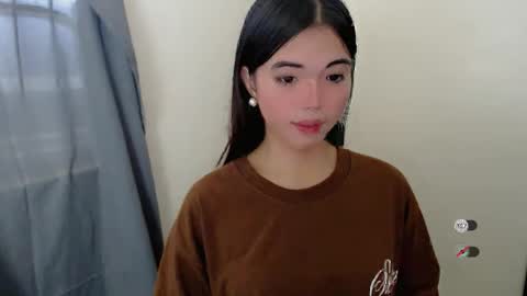 urcutie_ayah online show from November 5, 2025, 6:35 am