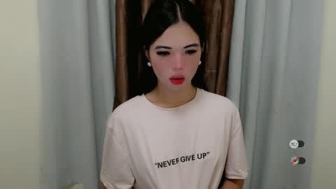 urcutie_ayah online show from November 9, 2025, 11:58 pm