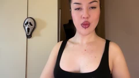 Snapshot of urdevilbaby chatting on October 24, 2025, 9:06 am Margo online show from October 24, 2025, 9:06 am