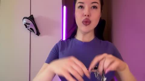 Snapshot of urdevilbaby chatting on November 3, 2025, 7:31 am Margo online show from November 3, 2025, 7:31 am