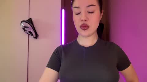 Snapshot of urdevilbaby chatting on November 9, 2025, 8:12 am Margo online show from November 9, 2025, 8:12 am