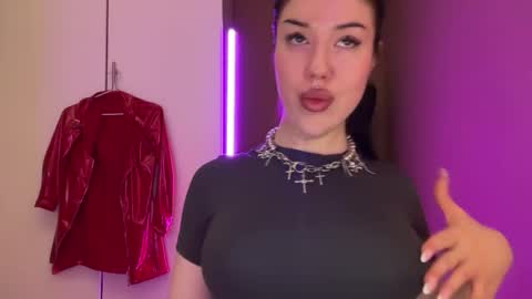 Snapshot of urdevilbaby chatting on November 21, 2025, 2:21 am Margo online show from November 21, 2025, 2:21 am