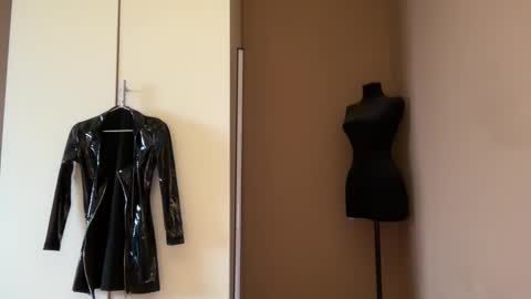 Snapshot of urdevilbaby chatting on November 25, 2025, 8:14 am Margo online show from November 25, 2025, 8:14 am