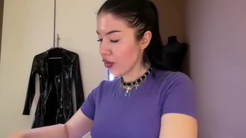 Snapshot of urdevilbaby chatting on November 27, 2025, 7:10 am Margo online show from November 27, 2025, 7:10 am