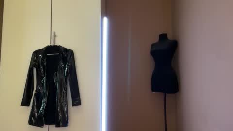 Snapshot of urdevilbaby chatting on December 5, 2025, 8:34 am Margo online show from December 5, 2025, 8:34 am