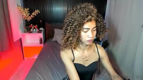 Snapshot of urfavouriteaddiction chatting on October 17, 2025, 8:50 am Rianne online show from October 17, 2025, 8:50 am