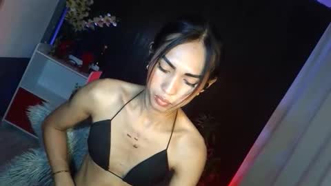 Snapshot of urfavouriteaddiction chatting on November 25, 2025, 8:53 pm Rianne online show from November 25, 2025, 8:53 pm