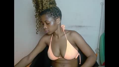 Snapshot of urflirtydoll chatting on February 3, 2025, 2:47 am urflirtydoll online show from February 3, 2025, 2:47 am