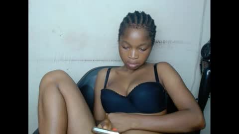 Snapshot of urflirtydoll chatting on February 25, 2025, 5:19 am urflirtydoll online show from February 25, 2025, 5:19 am