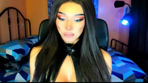 My bella 3 online show from November 12, 2025, 2:12 am