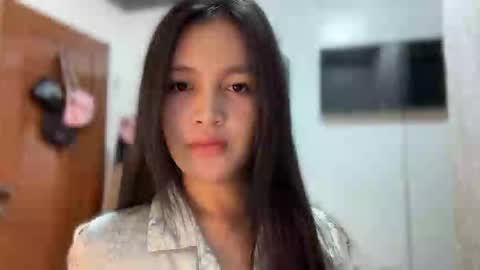 Snapshot of urkatiecookie chatting on September 26, 2025, 12:47 am Amira online show from September 26, 2025, 12:47 am