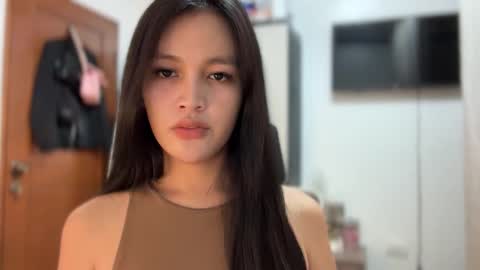 Snapshot of urkatiecookie chatting on September 29, 2025, 1:00 am Amira online show from September 29, 2025, 1:00 am