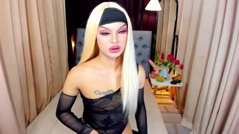 Snapshot of urladyprincessmassivecock chatting on December 3, 2024, 3:11 pm jhaii online show from December 3, 2024, 3:11 pm