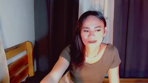 urlovely_che online show from November 7, 2025, 10:15 am