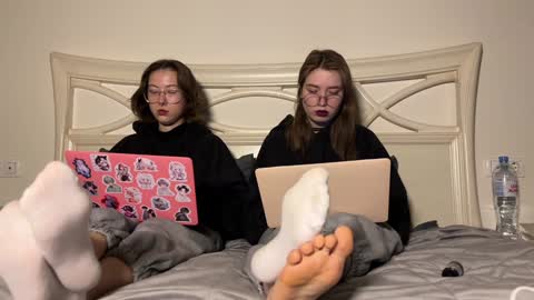 urmissalice online show from February 4, 2025, 9:52 pm