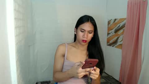 Snapshot of urnaughty_navea18 chatting on March 7, 2025, 1:40 pm Navea online show from March 7, 2025, 1:40 pm