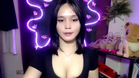 Pia online show from October 28, 2025, 10:56 pm