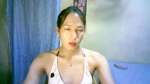 Snapshot of urpinaylovelyjuliaxxx chatting on January 28, 2025, 3:25 pm queen julia not into CHEAPGUY online show from January 28, 2025, 3:25 pm