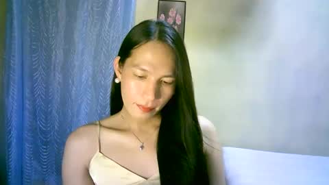 Snapshot of urpinaylovelyjuliaxxx chatting on February 8, 2025, 1:01 pm queen julia not into CHEAPGUY online show from February 8, 2025, 1:01 pm
