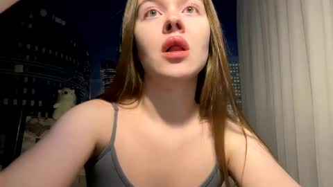 Hannah online show from March 12, 2025, 10:07 pm