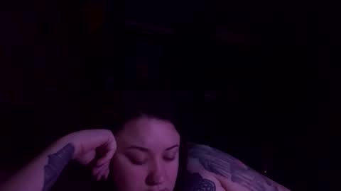 Snapshot of usefulhole chatting on October 31, 2025, 2:18 pm usefulhole online show from October 31, 2025, 2:18 pm