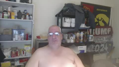 Snapshot of usgoober chatting on January 1, 2025, 3:56 am Eric online show from January 1, 2025, 3:56 am