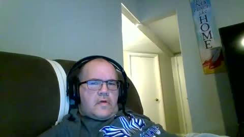 usstarr1 online show from February 11, 2025, 8:10 pm